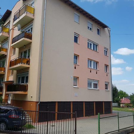 Bazsi Apartman Siófok Exterior foto