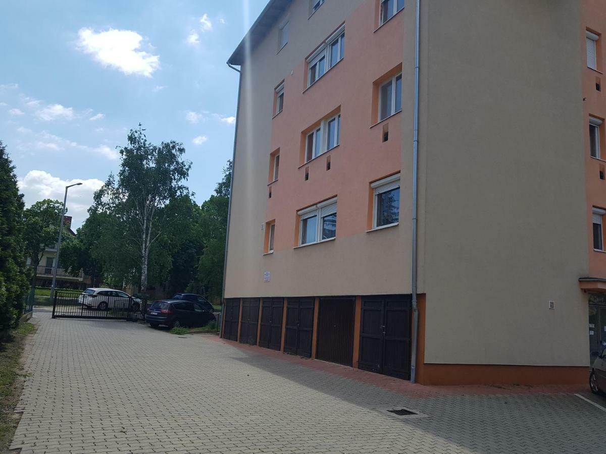 Bazsi Apartman Siófok Exterior foto